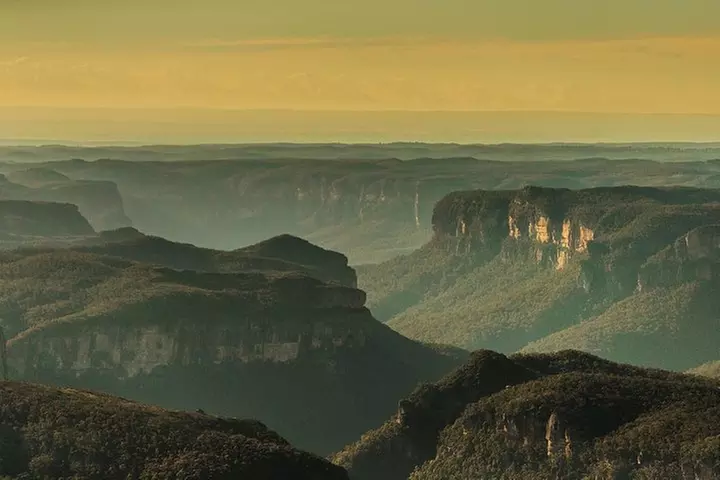 Blue Mountains Sunset Nature-based & Waterfall Tour from Sydney