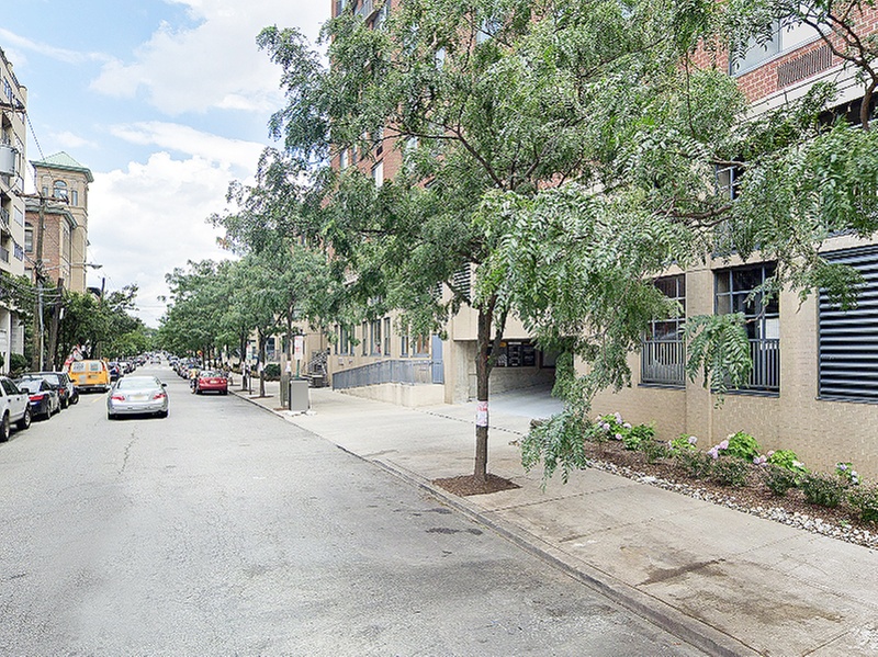 Parking at (SP+) - Hudson Park Garage