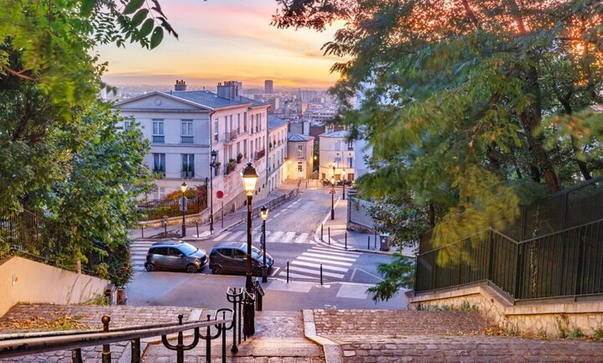 Image 7: Visite à pied de Montmartre avec un guide local parisien