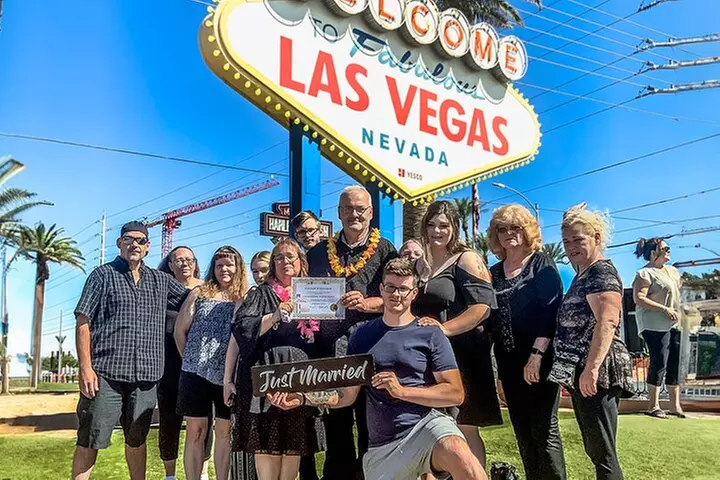 Get Married: Elvis Wedding + Las Vegas Sign + Photography