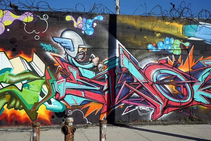 Brooklyn, Queens, and the Bronx Contrastes Tour in Spanish