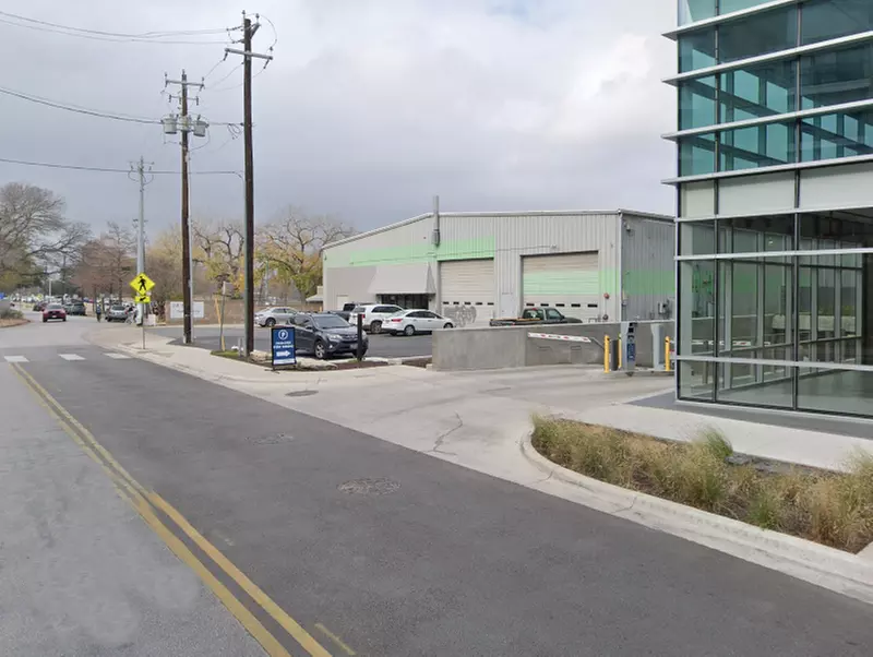 Parking at 218 S. Lamar Blvd. Garage
