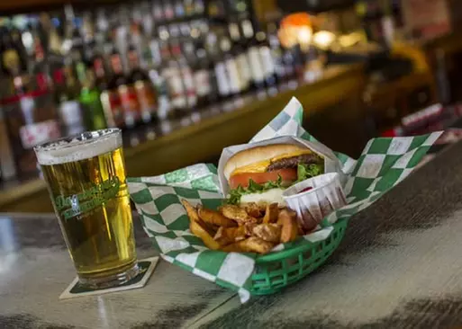 5% Cash Back at Dagwood's Tavern & Grill - Second Medium