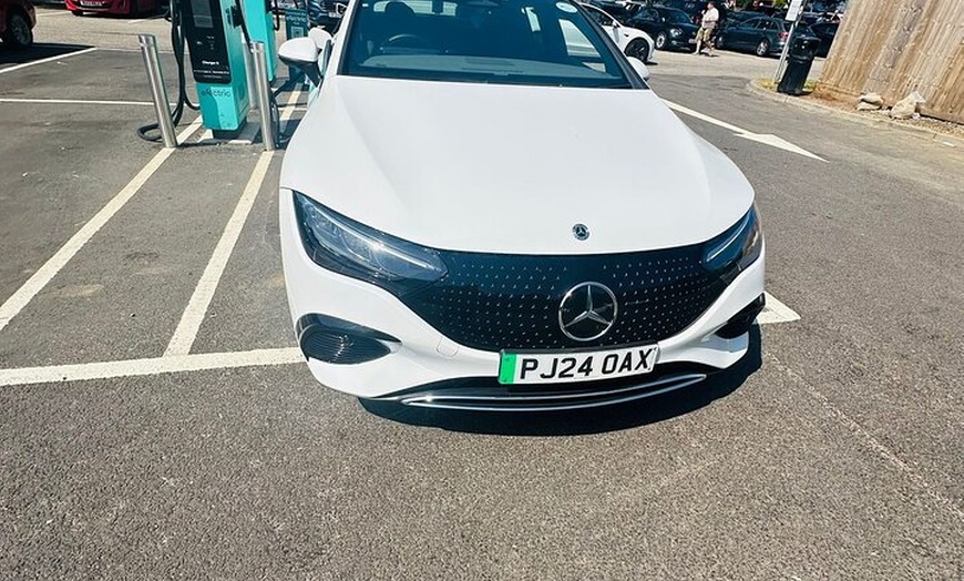 Image 6: One Way Taxi Transfer from Heathrow Airport to City Airport