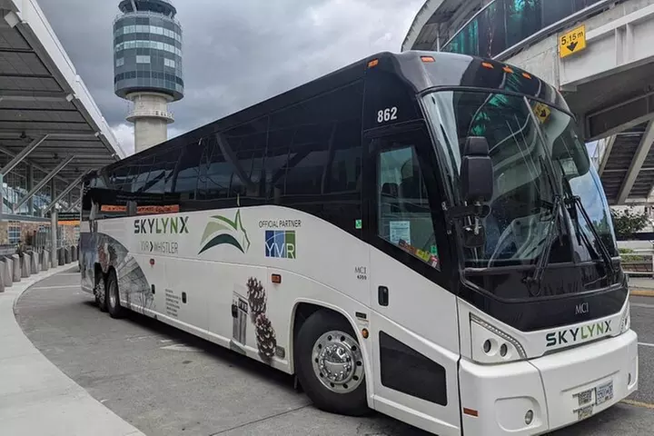 Whistler to Vancouver by EXECUTIVE Bus (Single trip) - Primary Image