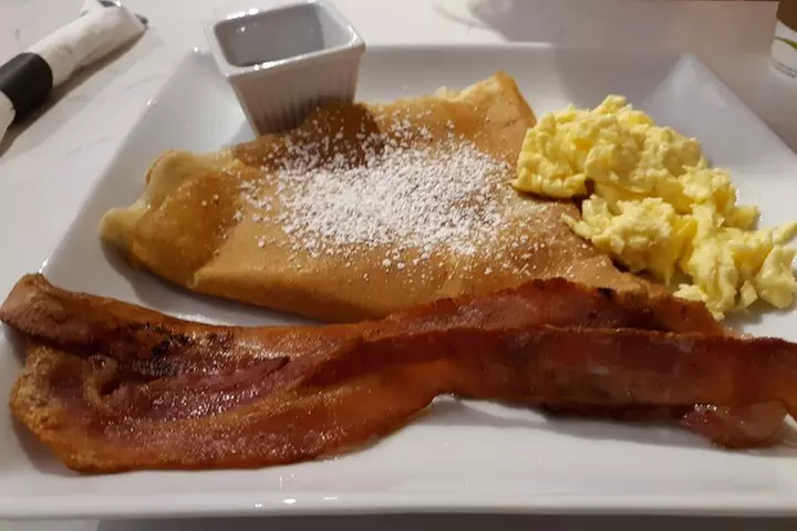 Small-Group Walking Tour in Greenville with Breakfast