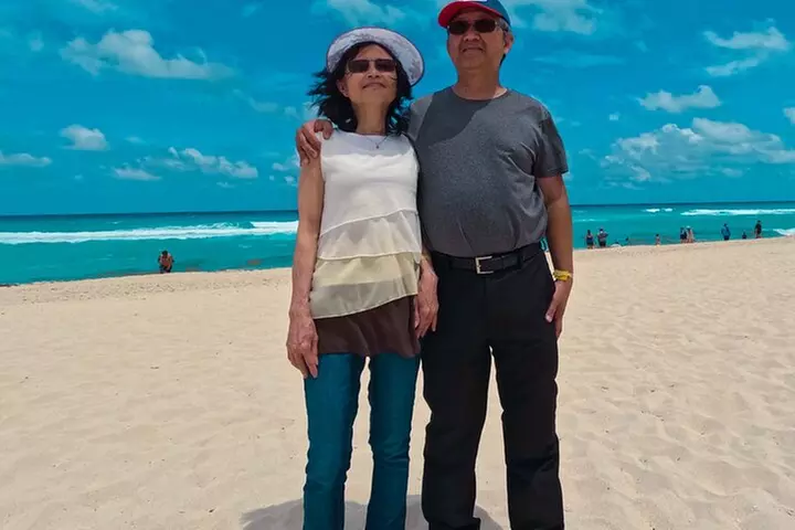 Cancun City Shopping and Local Food Tour Private Experience