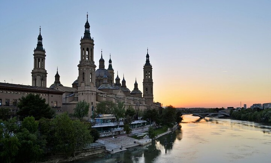 Image 4: Visita Autoguiada a Zaragoza: Caza del Carroñero