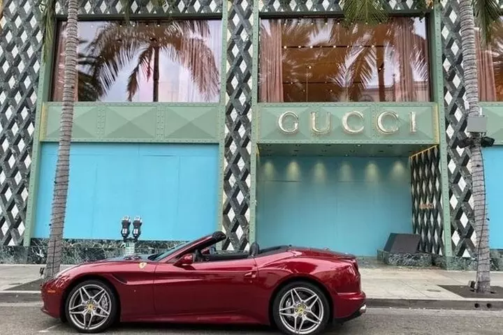 50-Minute Driving Tour: Explore Hollywood Sign in a Ferrari