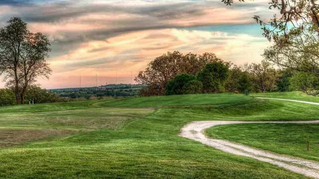 Online Booking - Round of Golf at Oak Hills Golf Center - Primary Image