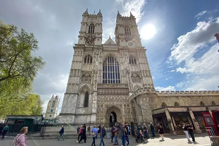 Priority Access Westminster Abbey Tour with a Professional Guide