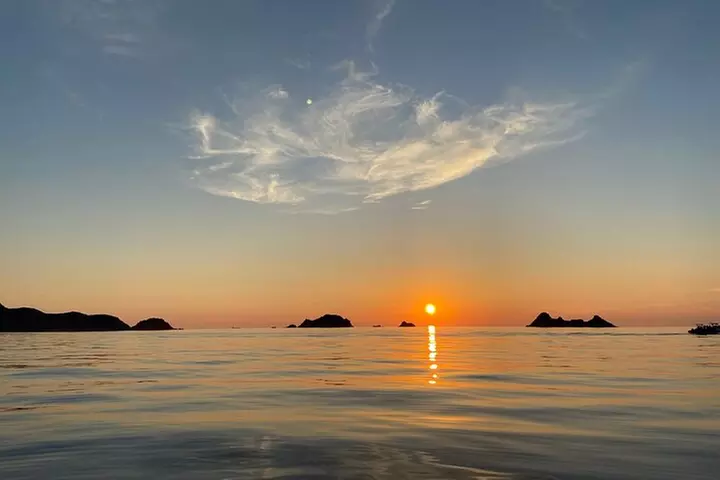 Croisière bateau au Coucher du Soleil avec Apéritif aux îles sangui...
