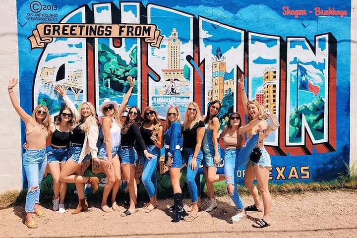Austin Murals & Mimosas Roofless Party Bus Tour