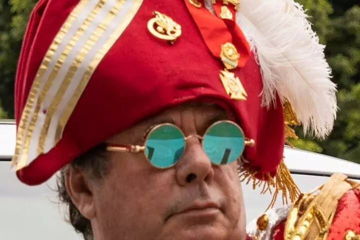 Stanthorpe Small - Group Food Comedy and Wine Tasting Tour