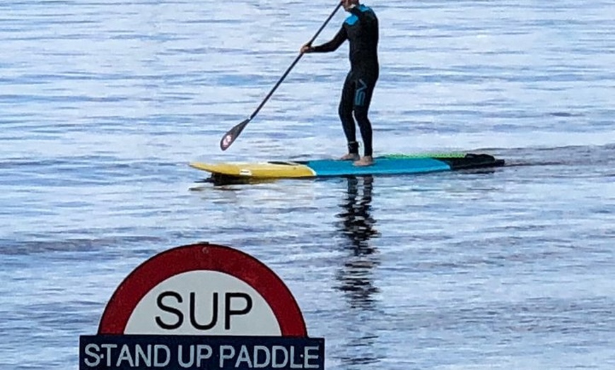 Image 8: Stand Up Paddle Boarding - 2 Person Lesson - 1 Hour