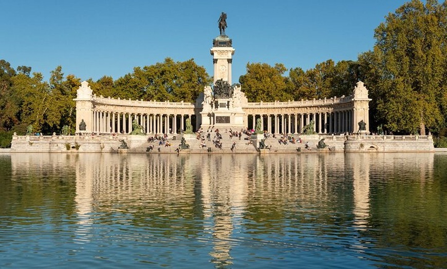 Image 7: Audiotour del Parque de El Retiro y entrada electrónica al Museo Ar...