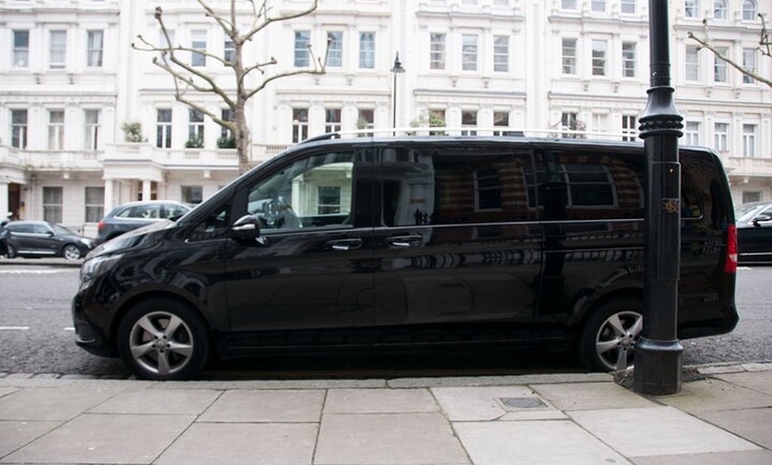 Image 3: London Heathrow (LHR) Airport Arrival Private Transfer - Airport to...