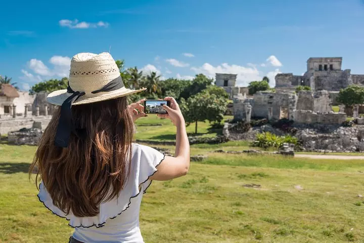 Combo Pyramids and Pirates (Tulum Tour & Pirate Party Dinner/show) ...