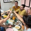 Image 2: Clase de Cocina de Tapas Española con Música de Guitarra en Vivo