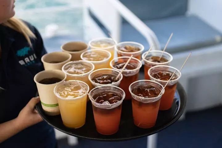 From Ma'alaea Harbor: Sunset Dinner Cruise Aboard the Quicksilver