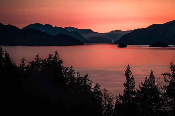 Sunset Boat Cruise in Vancouver - Primary Image