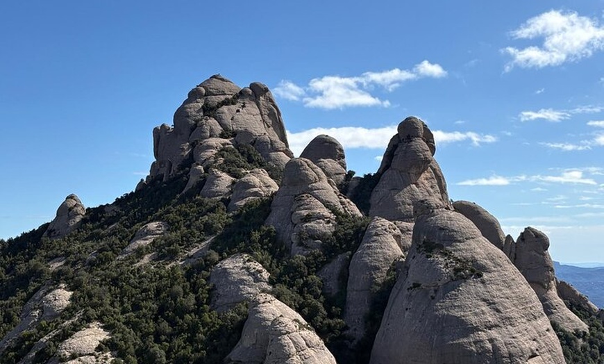Image 8: Viaje temprano a Montserrat con senderismo, abadía, grupo muy pequeño
