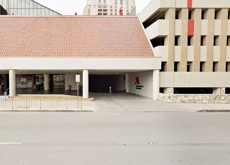 Parking at San Antonio Marriott Riverwalk - Valet Kiosk