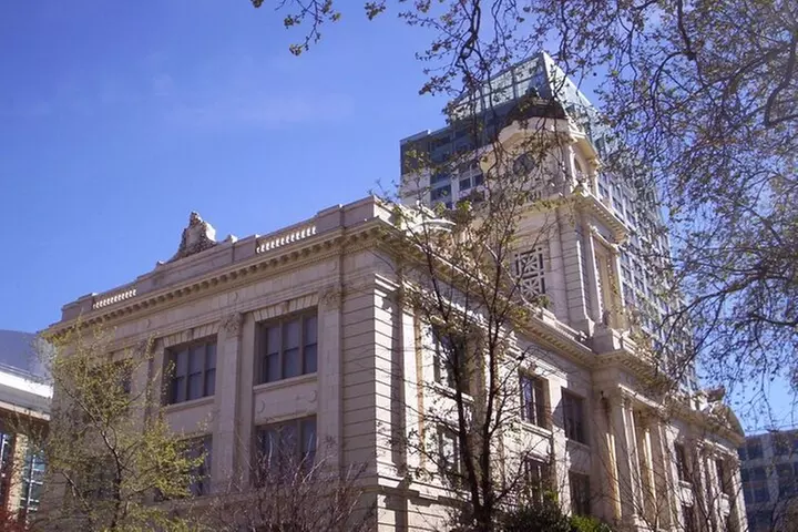 Self-Guided Scavenger Hunt: Sacramento Memento