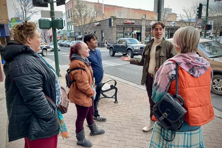 Family-Friendly Ghost Walking Tour in Flagstaff