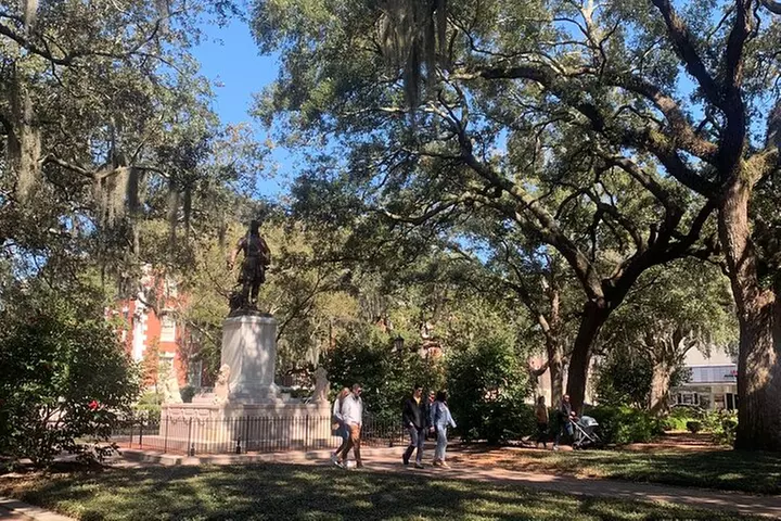Historical Bike Tour of Savannah and Keep Bikes After Tour