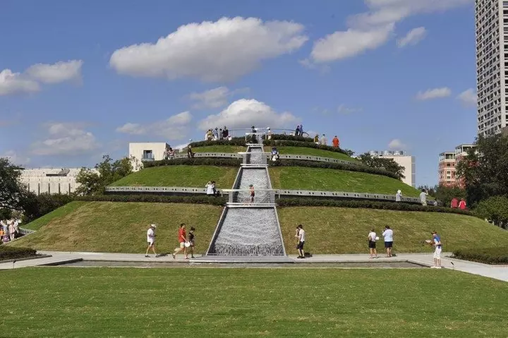 Private City Tour of Houston 3-hr Air-Conditioned Van Tour