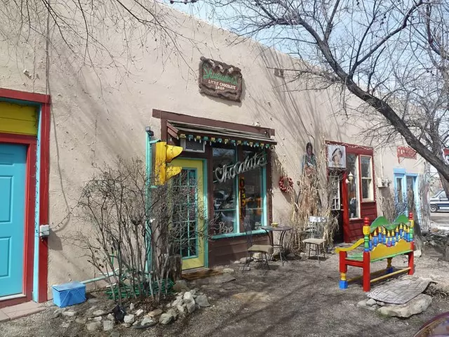 The Town Too High To Die: A Self-Guided Audio Tour in New Mexico