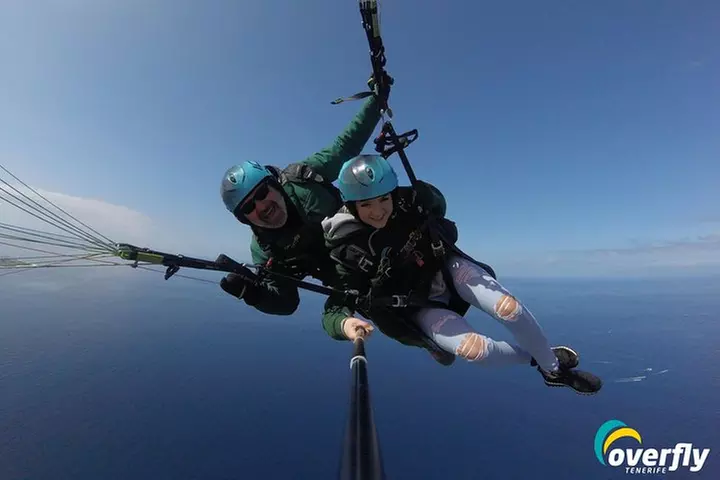 Acro Aventura de Parapente en Costa Adeje con Recogida GRATIS !!