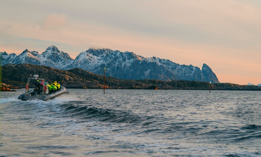 Image 9: ✈ NORVÈGE | Tromsø - Lumières Arctiques de Lofoten - Location de vo...