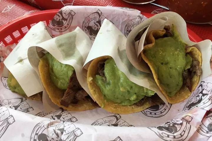 Puerto Nuevo Lobster, Margaritas and Mariachi Private Tour