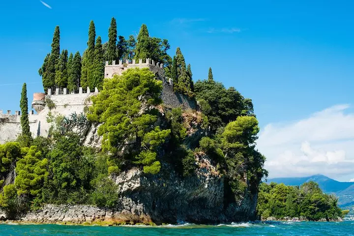 Crociera turistica pomeridiana sul lago di Garda da Sirmione - Primary Image