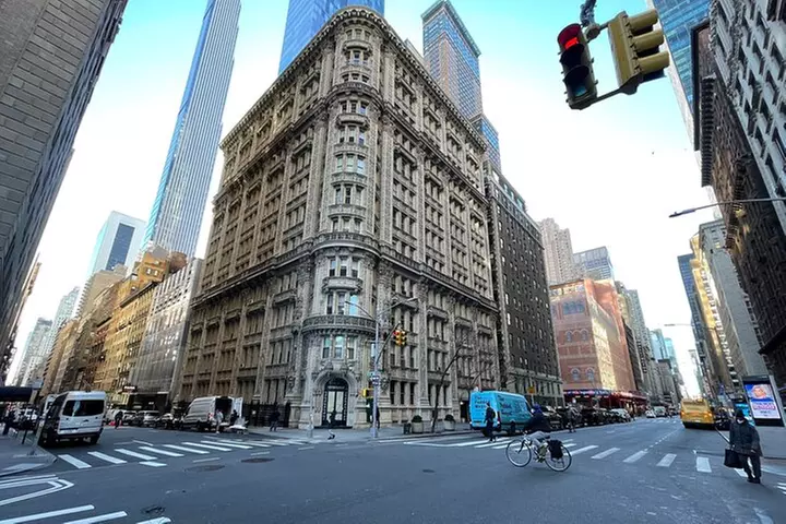 New York City Sightseeing Bus Tour and Boat Ride