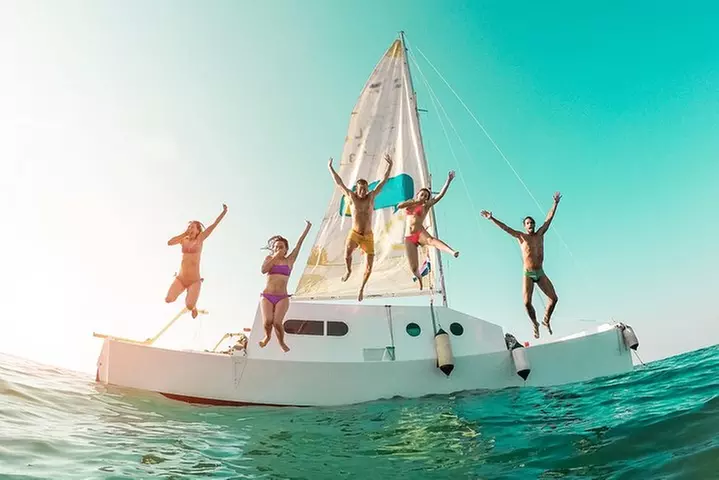 Isla Mujeres adventure by Catamaran. Snorkel, open bar and lunch - Primary Image