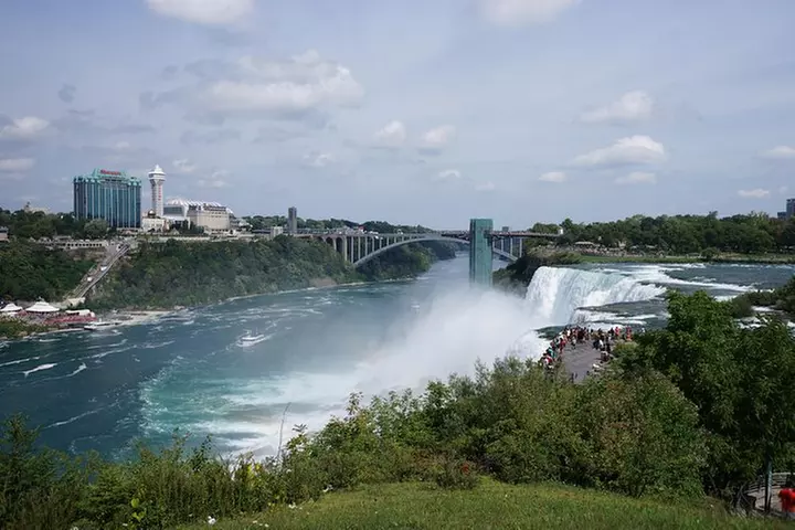 2-Day Niagara Falls USA Tour from Boston