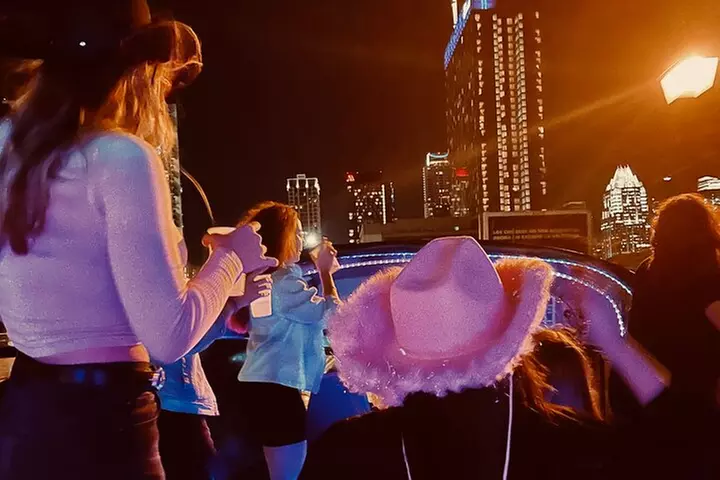 Roofless Party Bus Tour in Downtown Austin