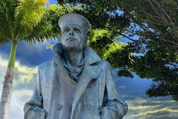 Tribute to Pearl Harbor Arizona Memorial and Honolulu City Tour