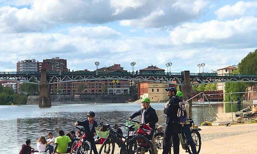 Image 13: Toulouse panoramique Balade à vélo électrique et Téléphérique