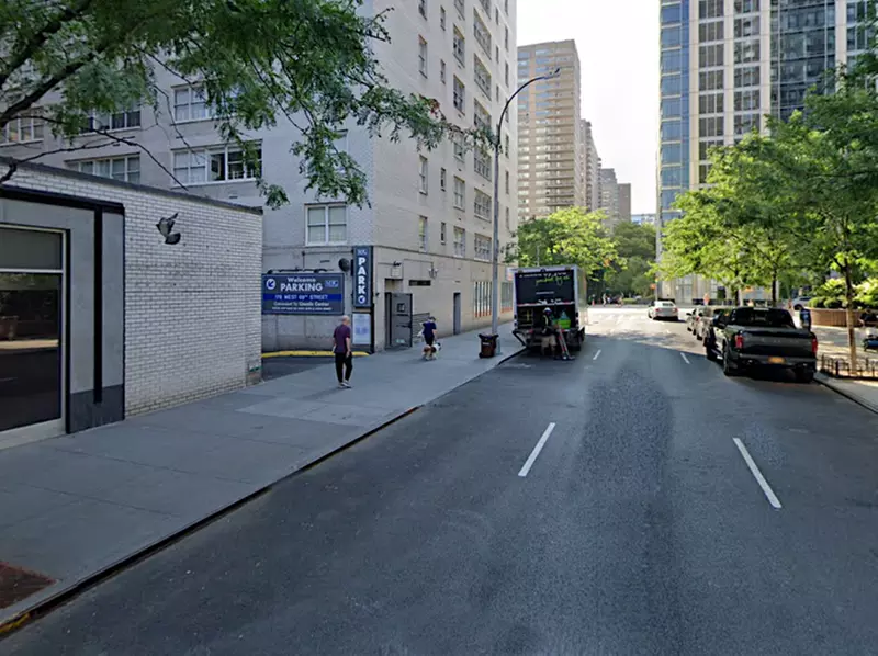 Parking at MPG Parking - Lincoln Square Parking LLC Garage