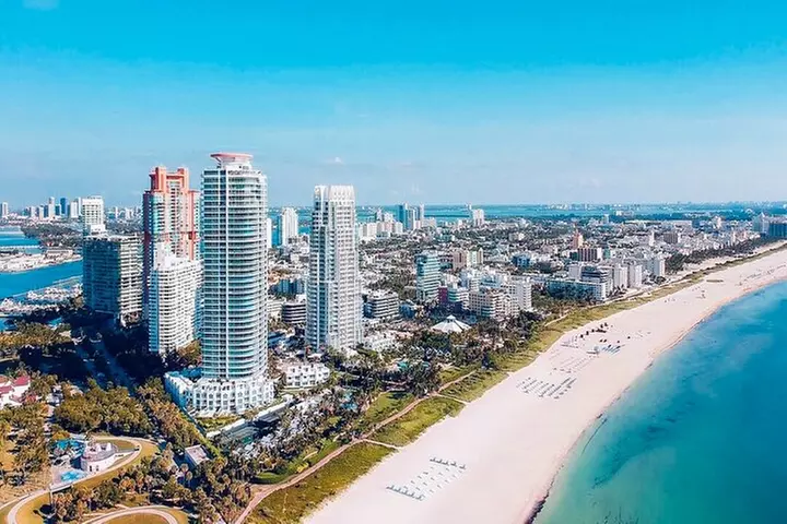 Magic Air Tours: Private Luxury Flight over Miami Beach