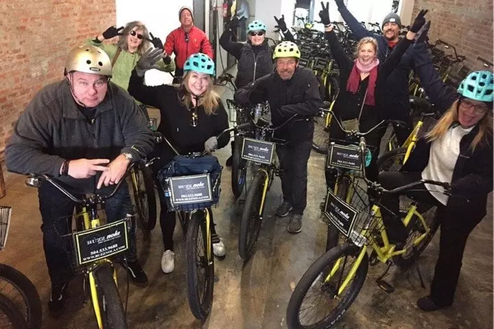 New Orleans French Quarter and Garden District Bike Tour - Second Medium