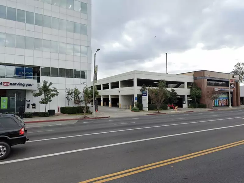 Parking at 14500 Roscoe Blvd. Garage - Second Medium