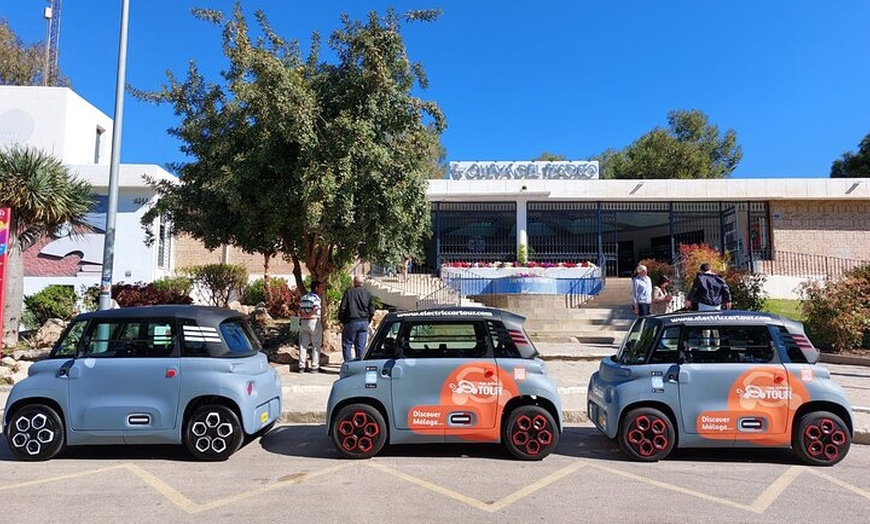 Image 9: Tour VIP en Málaga: Experiencia exclusiva en coche eléctrico