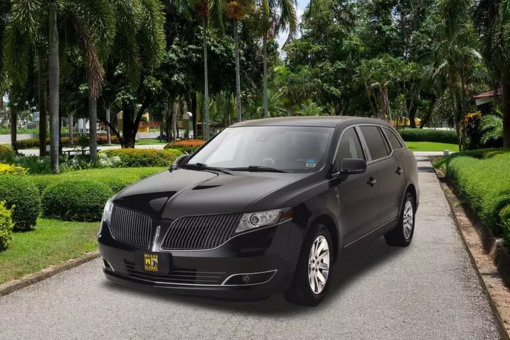 Private Arrival Transfer: Key West Airport to Hotel - Second Medium