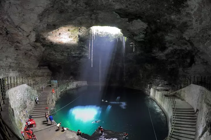 Chichen Itza Ruins, Cenote Ikkil & Hubiku, Valladolid and Buffet