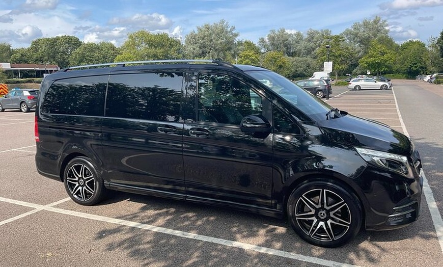 Image 3: Private Transfer from London to Southampton